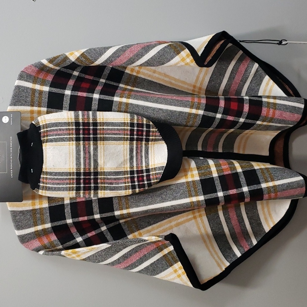 Nicole Miller NWT Plaid Knit Poncho with Matching Dog Sweater